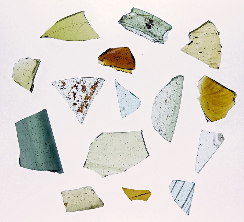 Saxon glass vessel fragments from Lyminge
